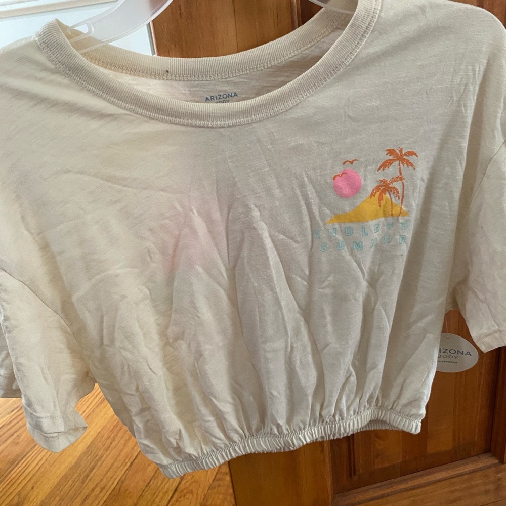Arizona Cream Graphic T-Shirt